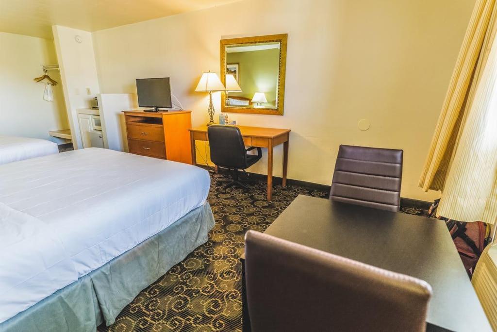 Days Inn By Wyndham Montrose Extérieur photo