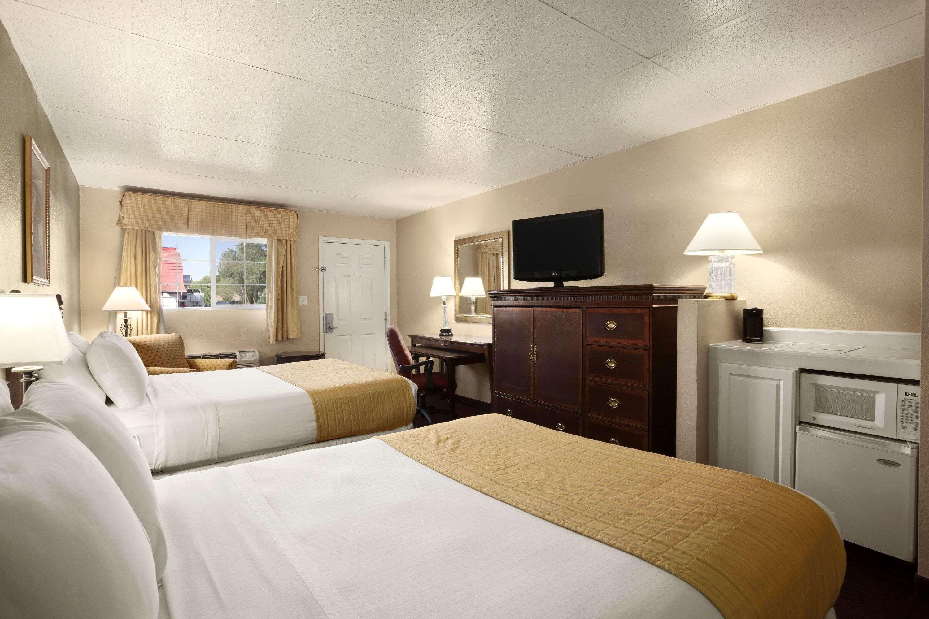 Days Inn By Wyndham Montrose Extérieur photo